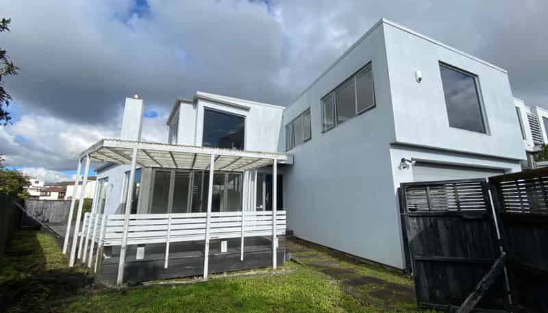 25c Walmsley Road, St Heliers