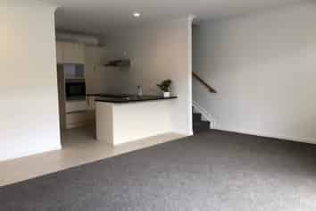 4/44 Carlos Drive, Flat Bush