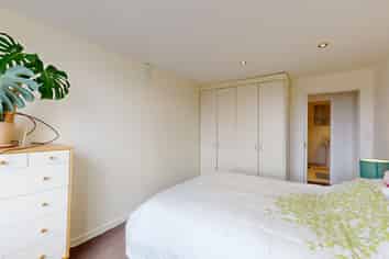 7/26 Normanby Street , Newtown