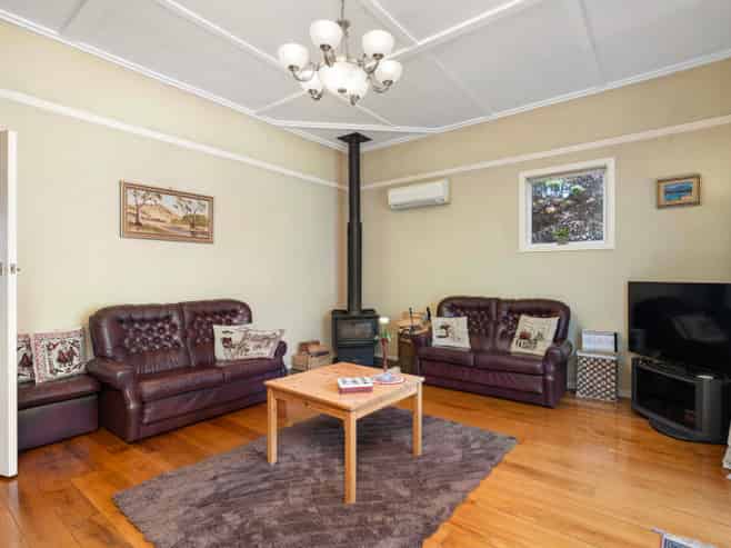 2 Philip Street, Solway