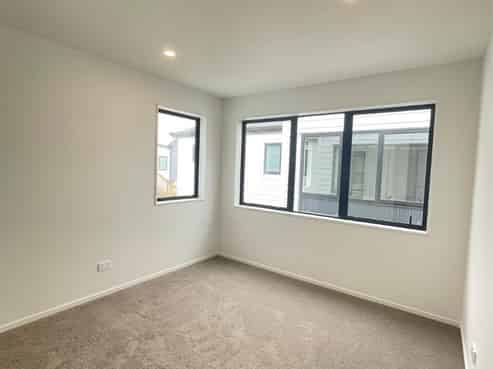 50 Whare Kauri Road, Takanini