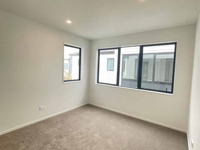 50 Whare Kauri Road, Takanini