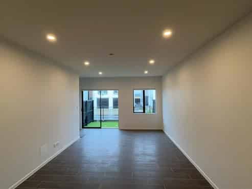 50 Whare Kauri Road, Takanini