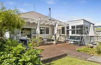 15 Hugh Street, Sawyers Bay