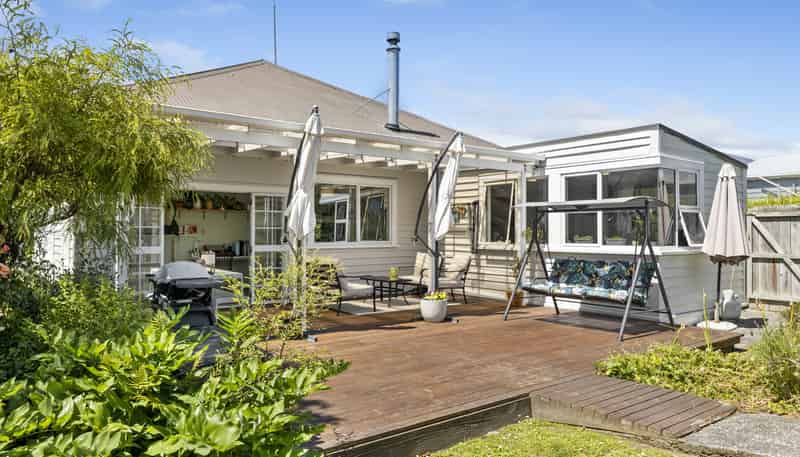 15 Hugh Street, Sawyers Bay