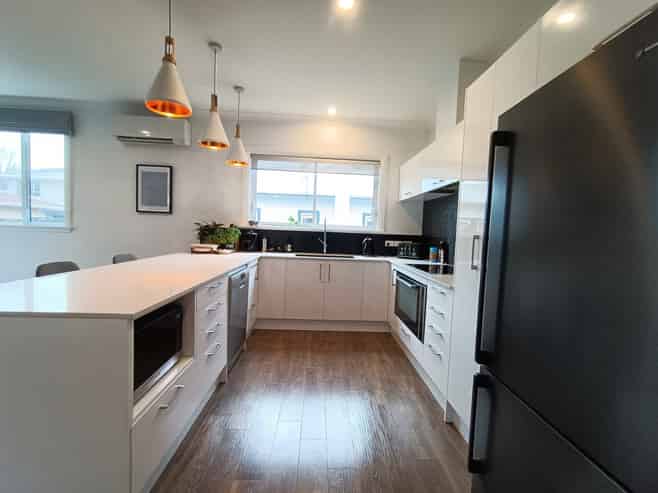 17 Rossiter Avenue, Waterloo