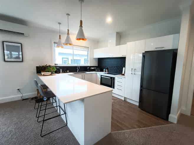 17 Rossiter Avenue, Waterloo