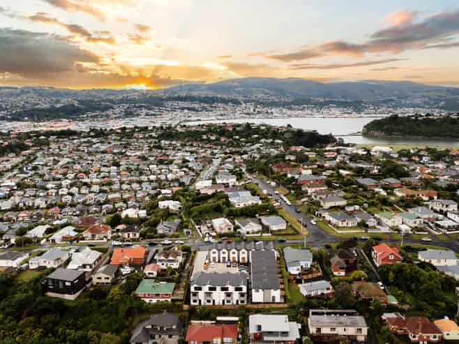 4/30 Dundonald Street, Tainui