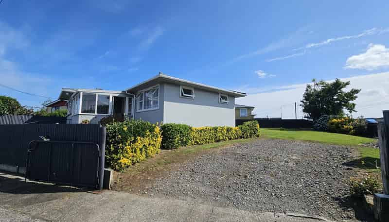 2 Ranfurly Street, Waitara