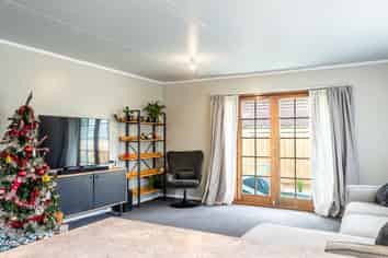 2/14 Emano Street, Toi Toi