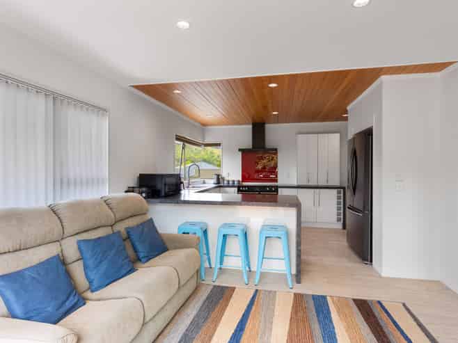 24 St James Court, Paraparaumu