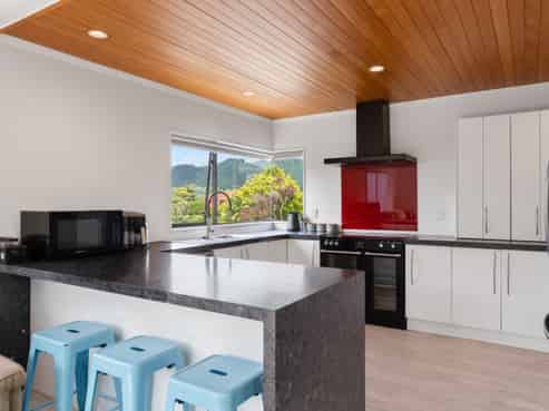 24 St James Court, Paraparaumu