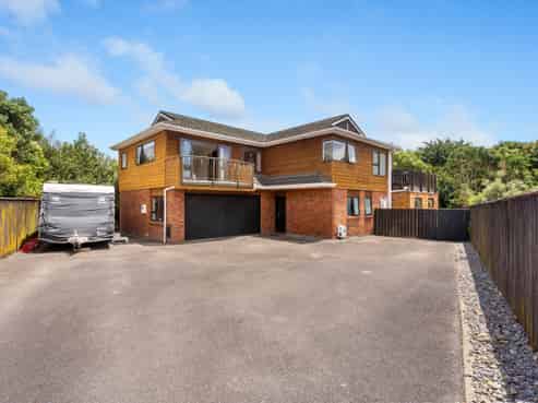 24 St James Court, Paraparaumu