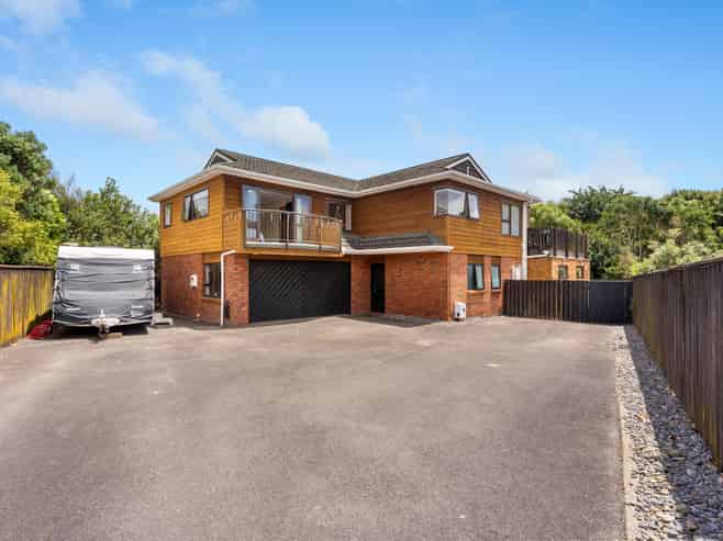 24 St James Court, Paraparaumu