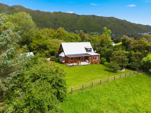 193 State Highway 1, Waikanae