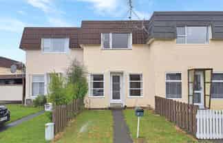 B/3 William Booth Grove, Trentham