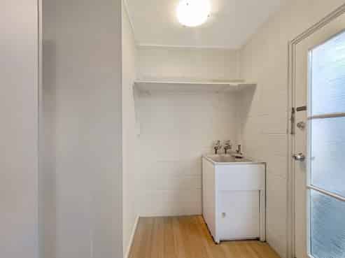 B/3 William Booth Grove, Trentham