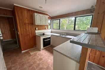 76 Kaipara Coast Highway, Helensville