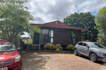 76 Kaipara Coast Highway, Helensville