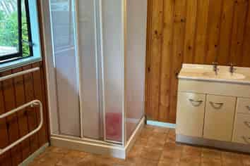 76 Kaipara Coast Highway, Helensville