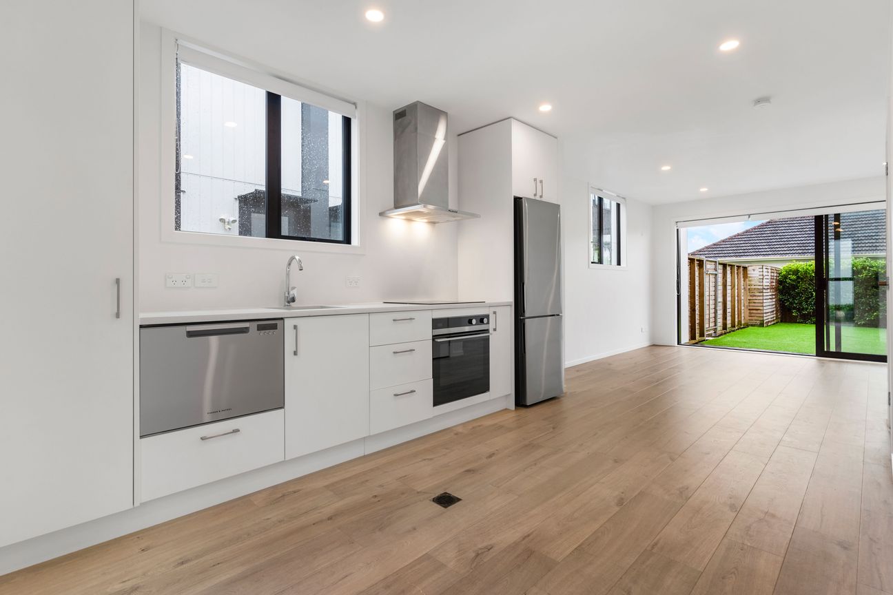 Modern 2022 built 2 bed, 2 bath with carpark – pohled 2