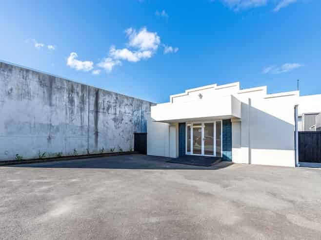 Versatile City Fringe Offering