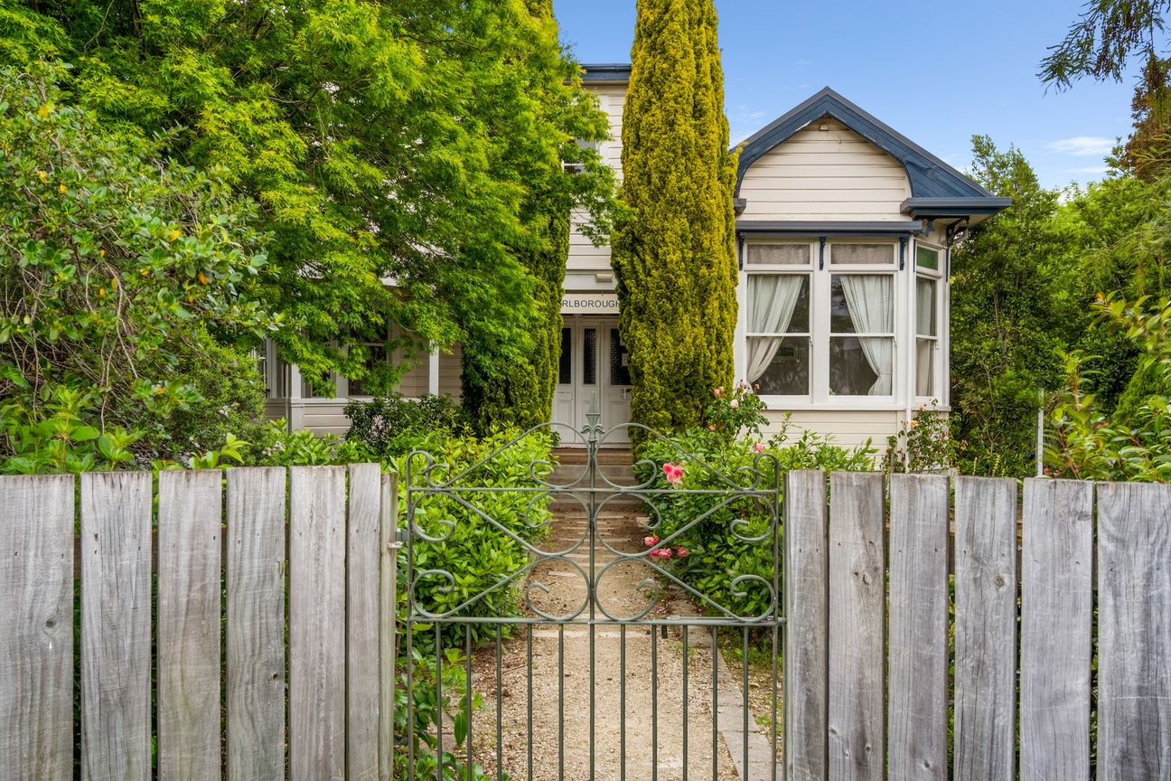 Character Home close to CBD. Office, Home or Both? - View 6