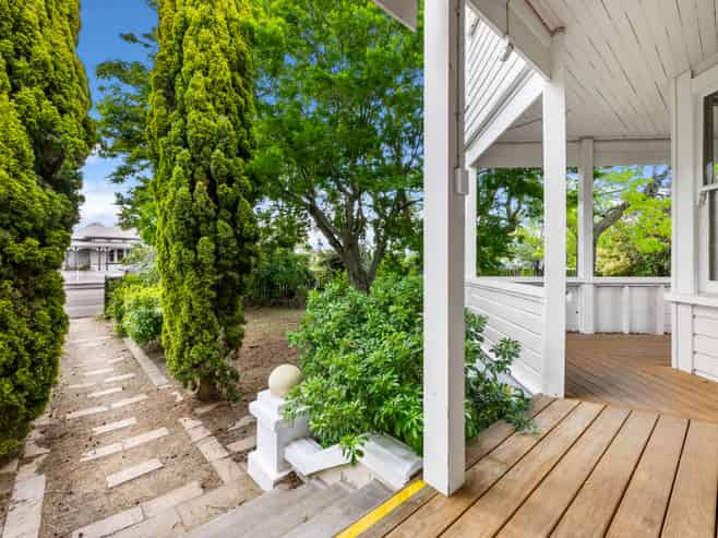 Character Home close to CBD. Office, Home or Both?