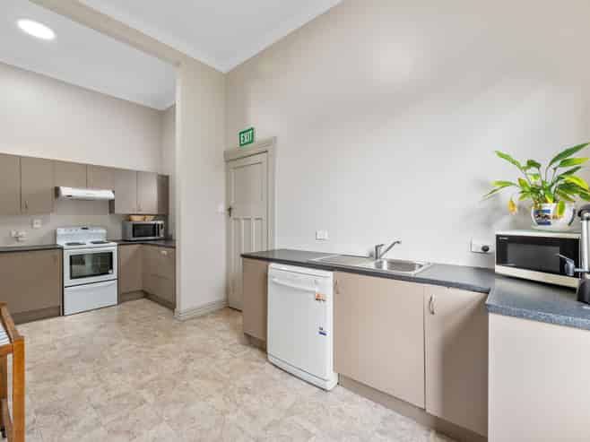 Character Home close to CBD. Office, Home or Both?