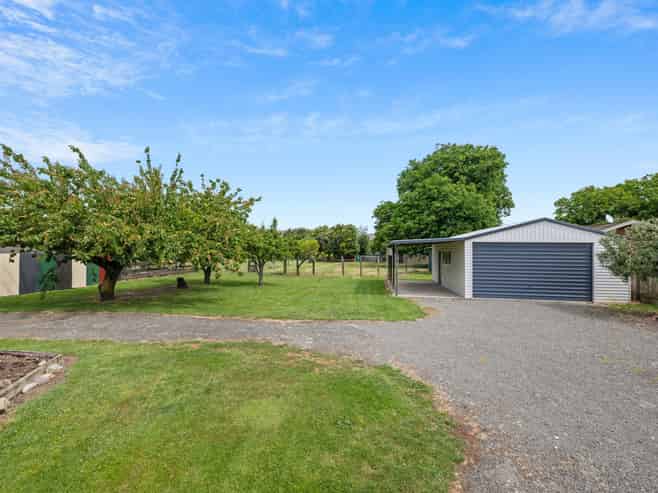 42 Dillons Point Road, Islington