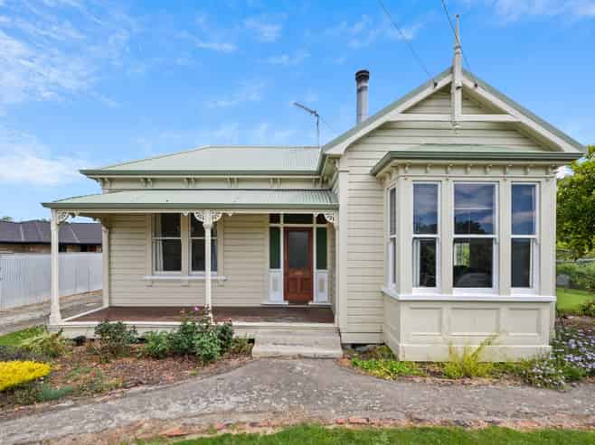 42 Dillons Point Road, Islington