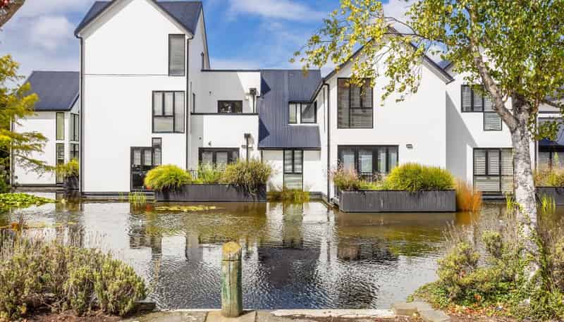 10/140 Office Road, Merivale