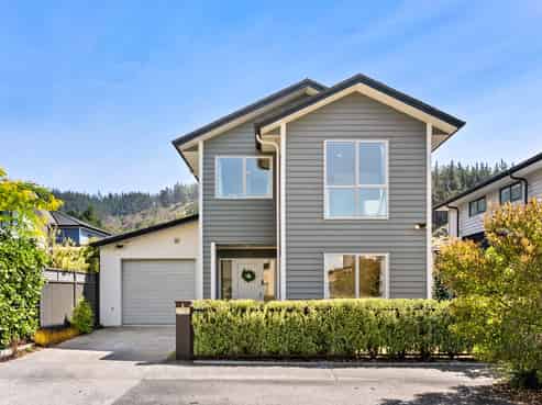 1 Chalfont Road, Silverstream