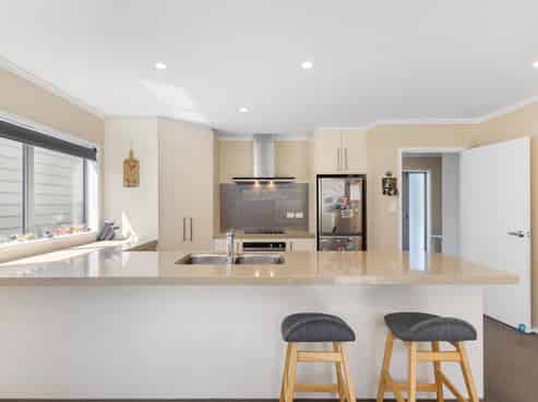 1 Chalfont Road, Silverstream