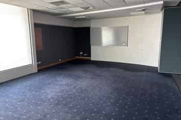 377sqm Commercial Space in Levin For Lease