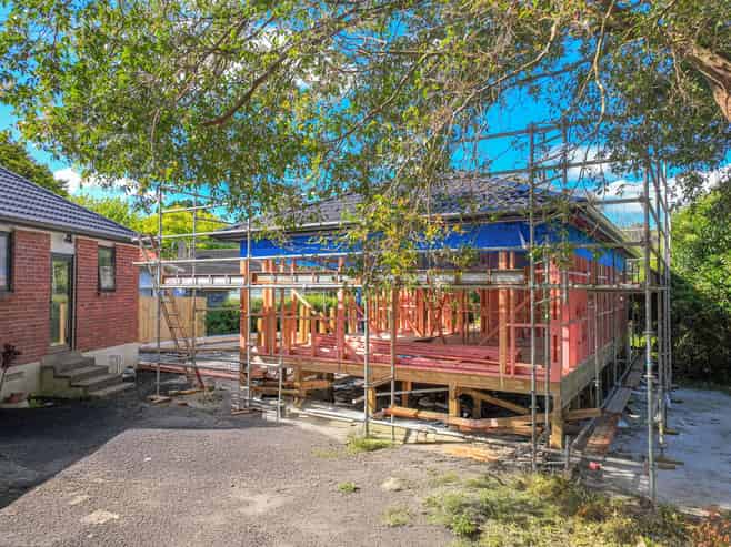 32A Larsen Street, Otara