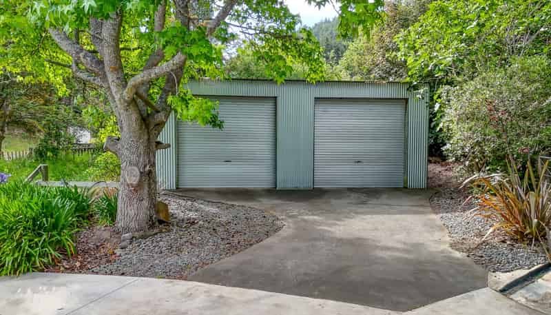 82 Thompsons Road, Okoia