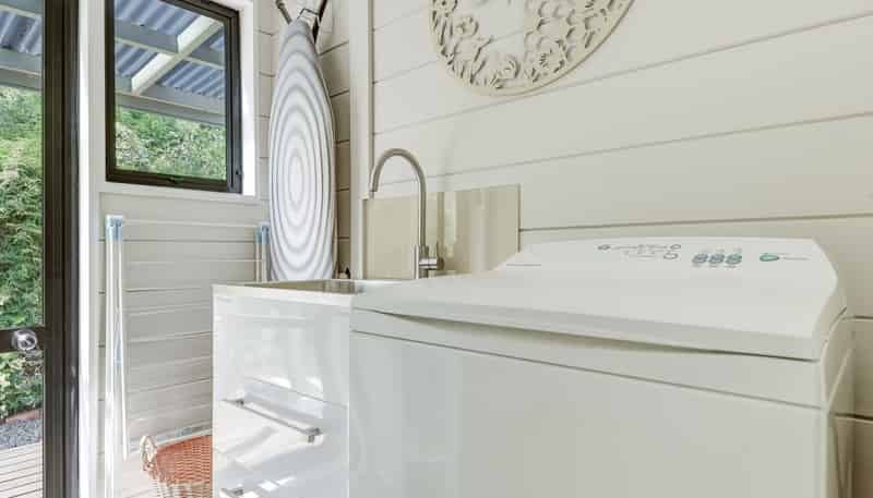 82 Thompsons Road, Okoia