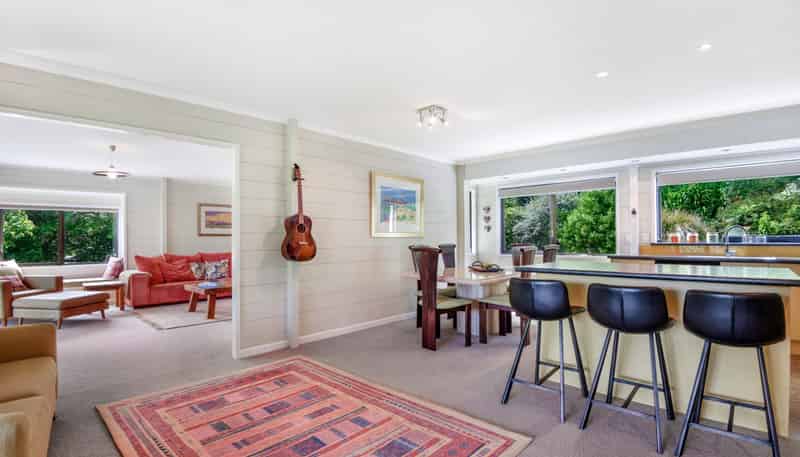 82 Thompsons Road, Okoia