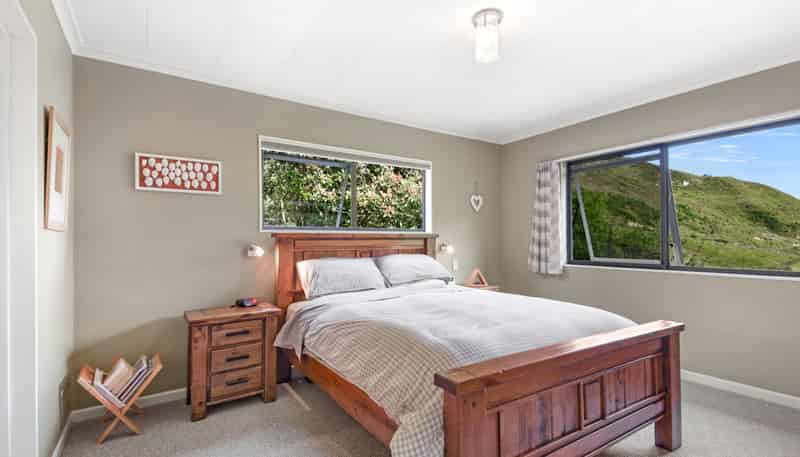 82 Thompsons Road, Okoia