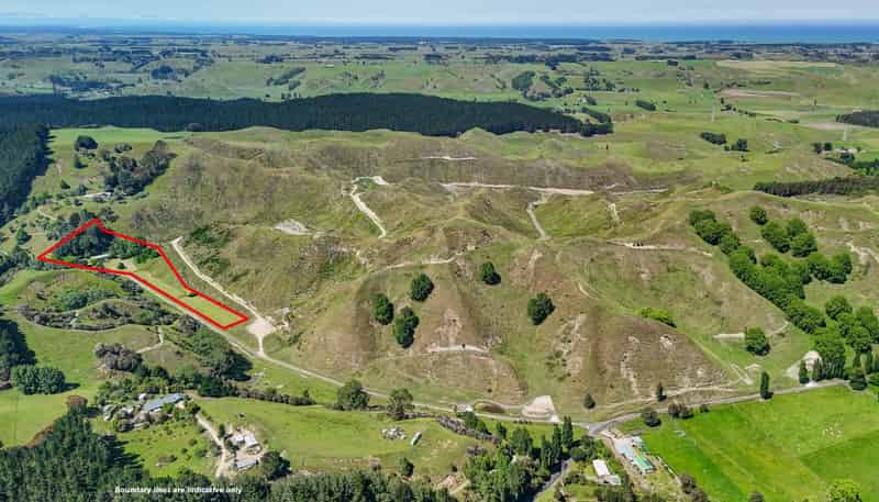 82 Thompsons Road, Okoia