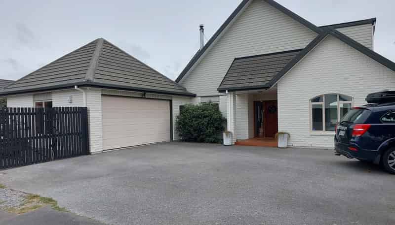 9 Forest Drive, Parklands