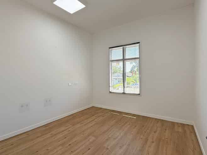 High-Visibility Office Space in Victoria Street