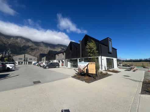 Brand new commercial unit - Jacks Point