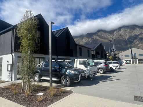 Brand new commercial unit - Jacks Point