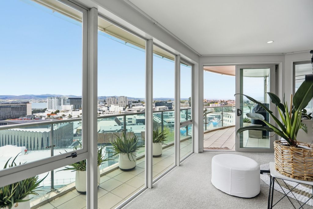 Grand living. Effortless luxury. 2