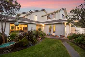 30 Mauritius Key, Papamoa
