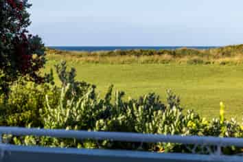 30 Mauritius Key, Papamoa