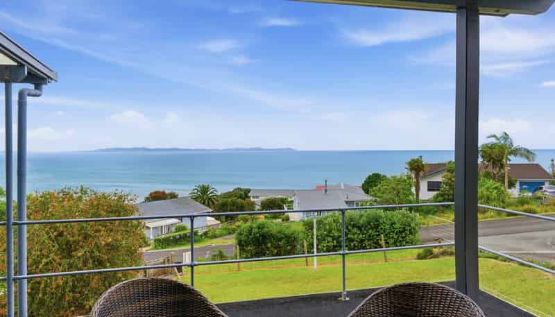 45 Seaview Road, Cable Bay