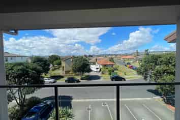 80c Michael Jones Drive, Flat Bush